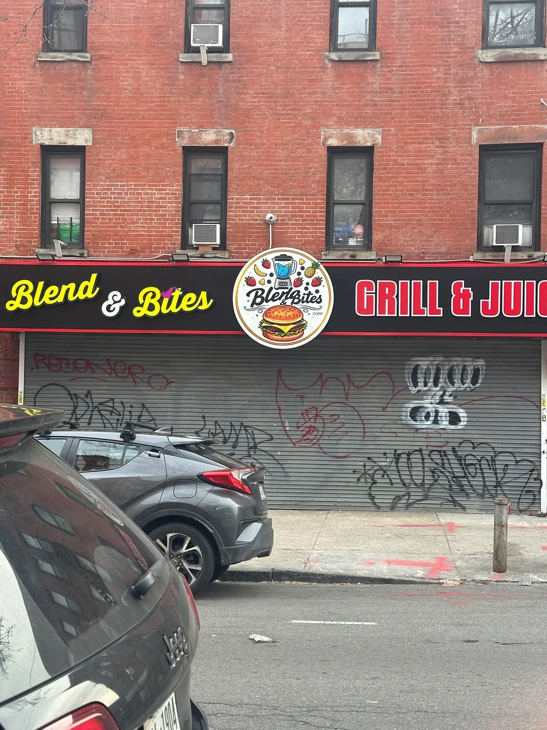 Blend & Bites shop logo